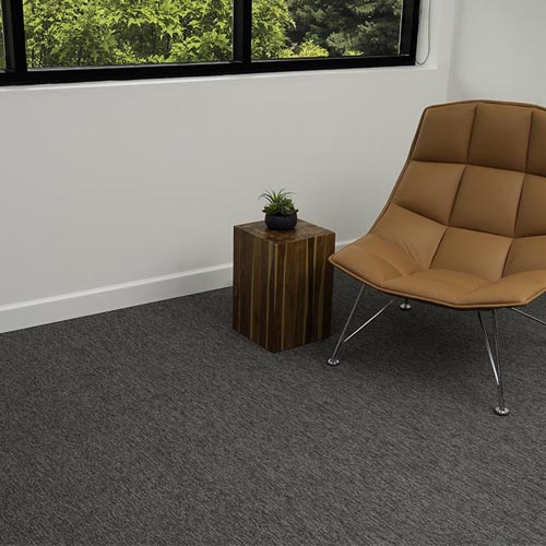 Streaming carpet tile